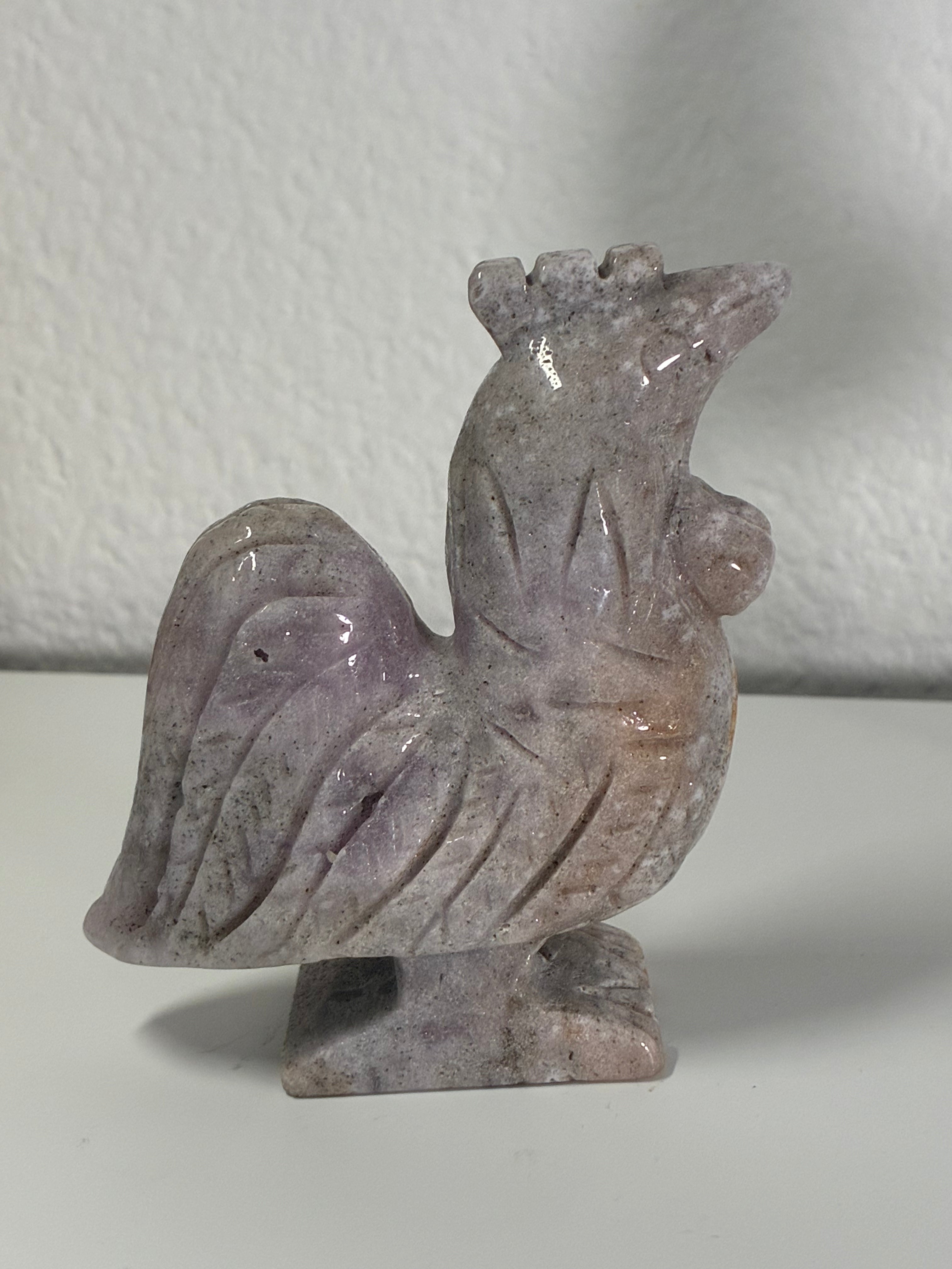 Pink Amethyst Rooster 𐦖 Animal Carving